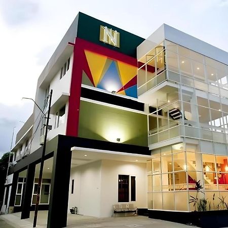 Guest House Nozz Semarang Luaran gambar