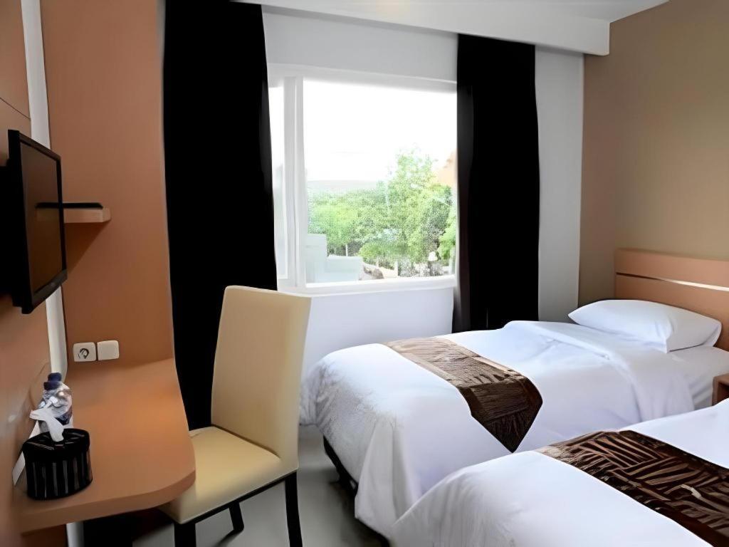 Guest House Nozz Semarang Luaran gambar