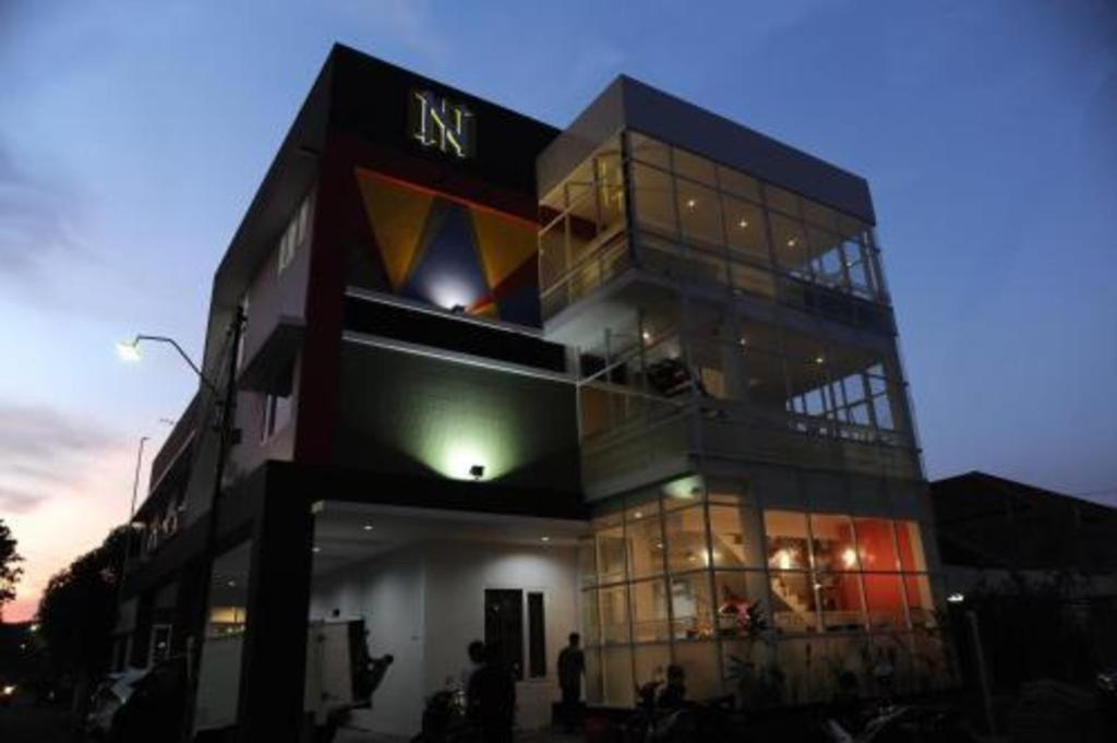 Guest House Nozz Semarang Luaran gambar