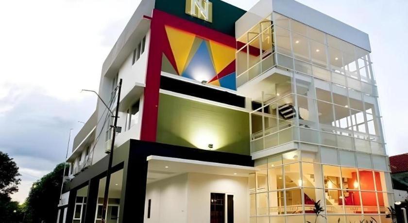 Guest House Nozz Semarang Luaran gambar
