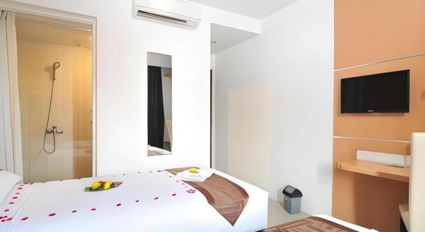 Guest House Nozz Semarang Luaran gambar