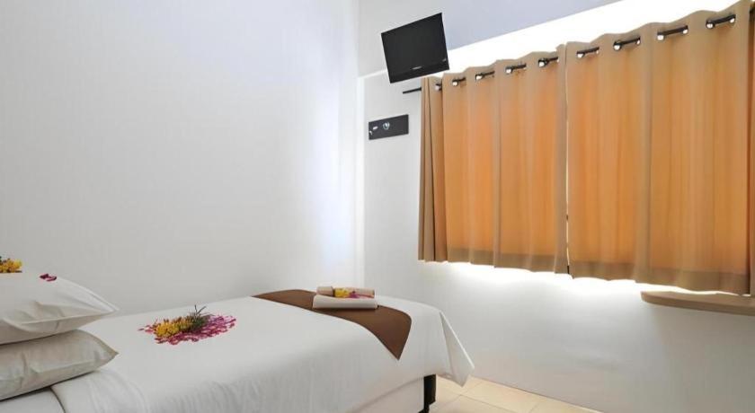 Guest House Nozz Semarang Luaran gambar