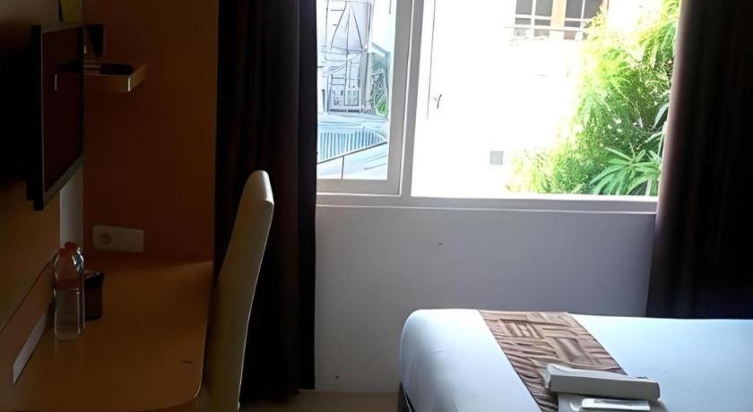 Guest House Nozz Semarang Luaran gambar