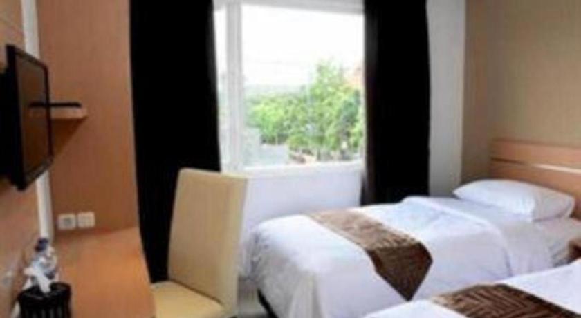 Guest House Nozz Semarang Luaran gambar