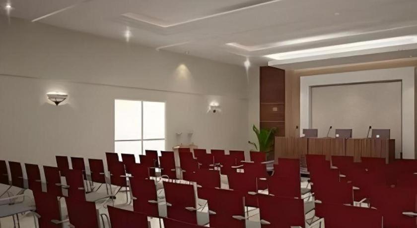 Guest House Nozz Semarang Luaran gambar