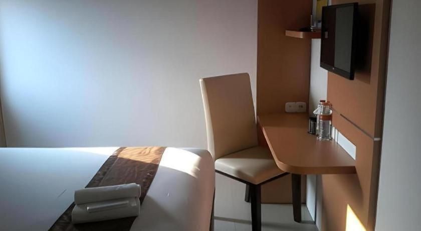 Guest House Nozz Semarang Luaran gambar