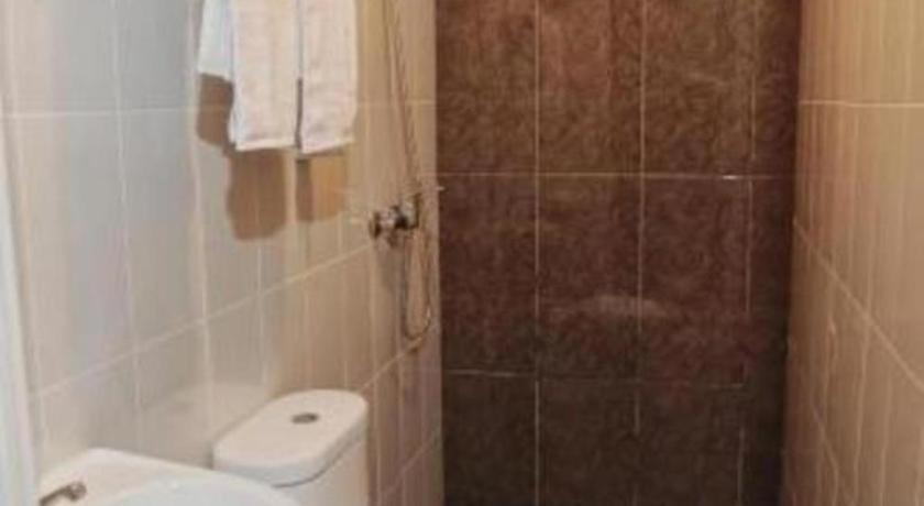 Guest House Nozz Semarang Luaran gambar