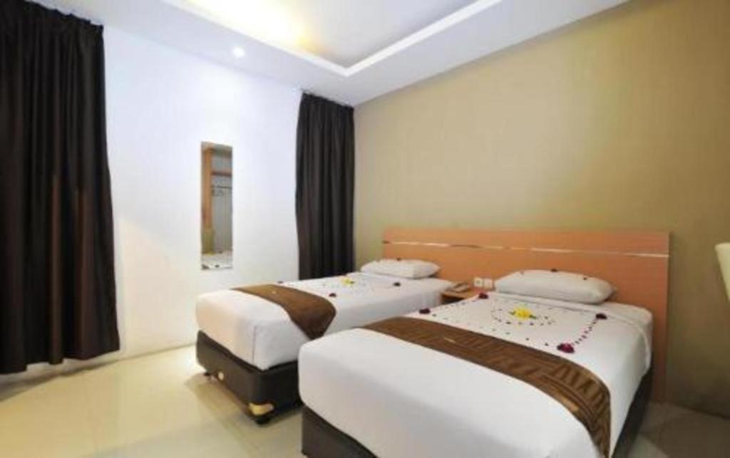 Guest House Nozz Semarang Luaran gambar